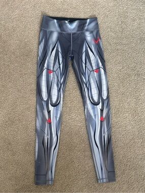 Violate the Dresscode Grey Muscle Leggings